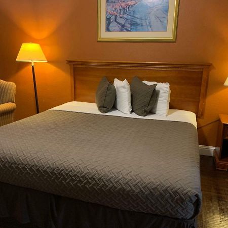 El Rancho Motel Стоктон Экстерьер фото